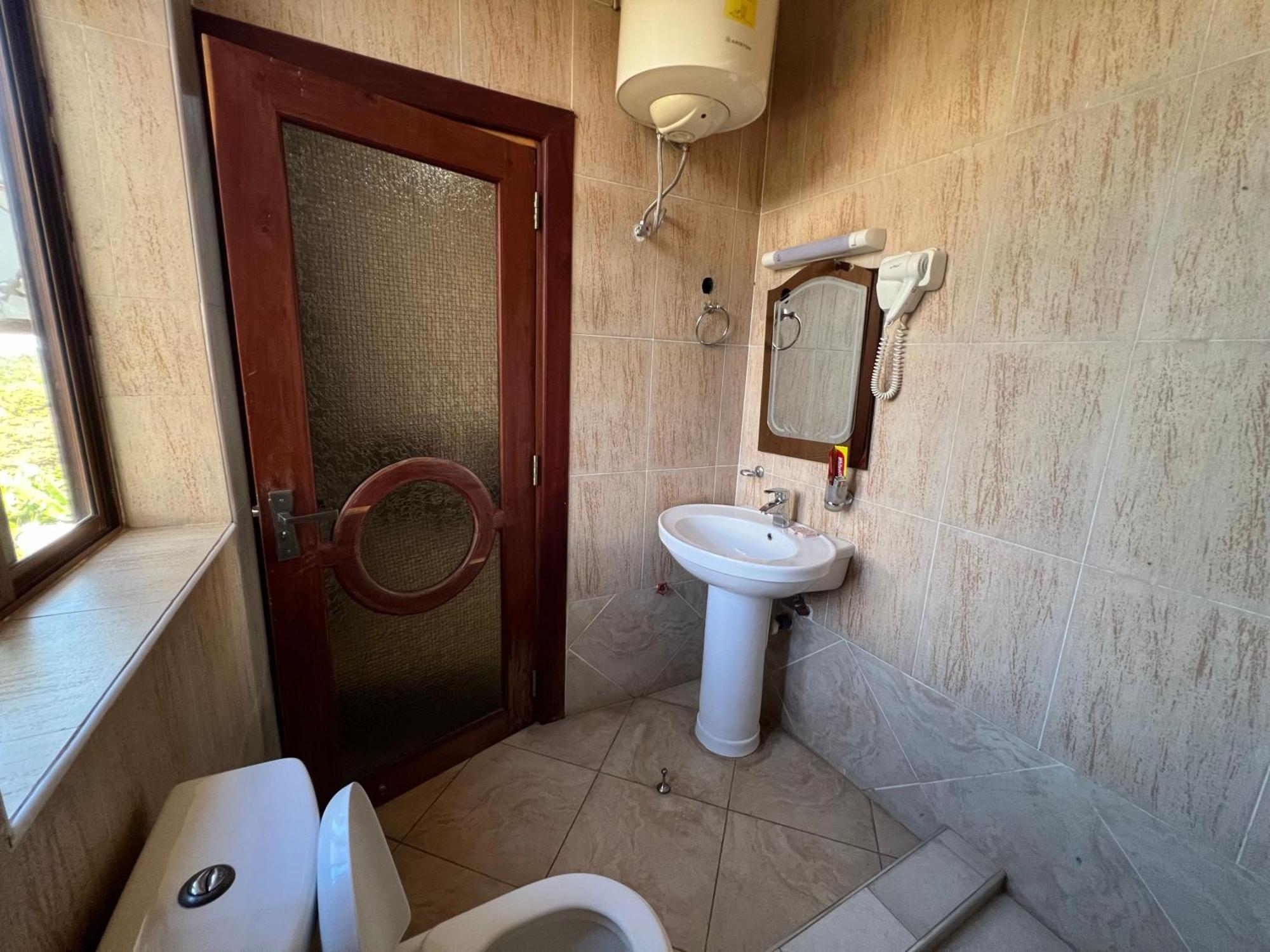 Nejobugg Palace Hotel Nkoanrua Экстерьер фото