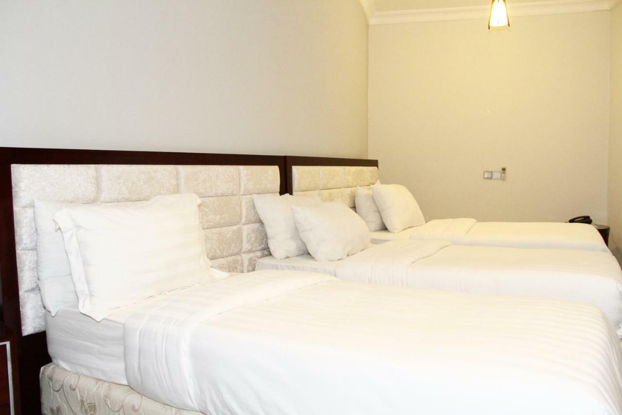 Nejobugg Palace Hotel Nkoanrua Номер фото