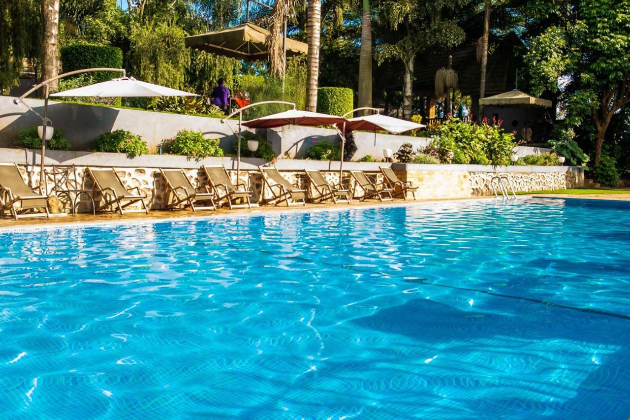 Nejobugg Palace Hotel Nkoanrua Экстерьер фото